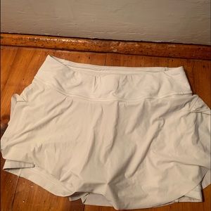 Lululemon white tennis skirt